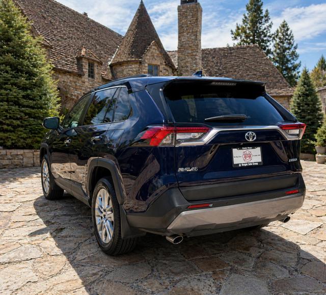 Toyota RAV4 Limited 2019