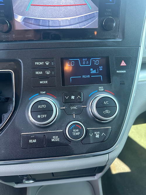 Toyota Sienna LE 8-Passenger 2017