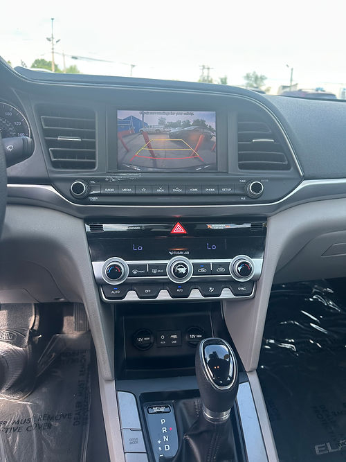 Hyundai Elantra Limited 2020