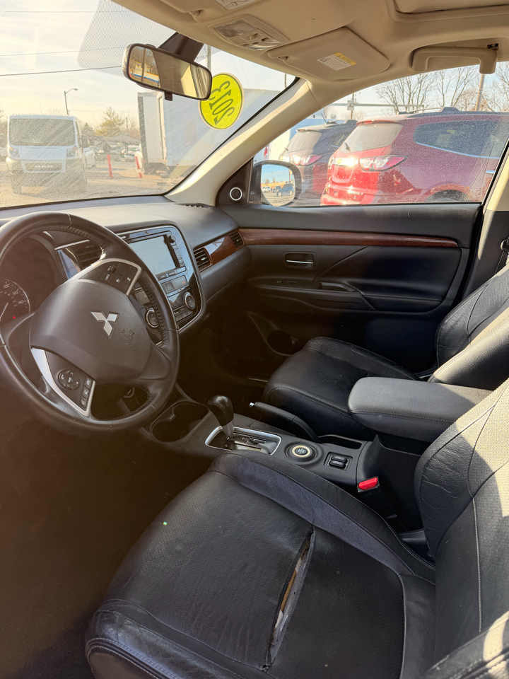 Mitsubishi Outlander GT S-AWC 2014