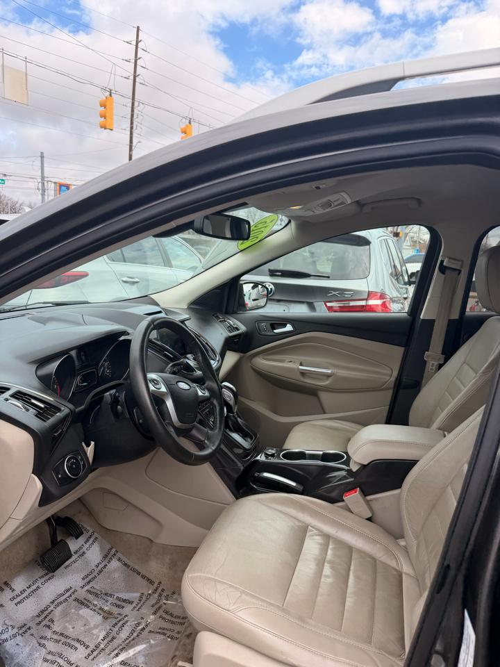 Ford Escape Titanium FWD 2015