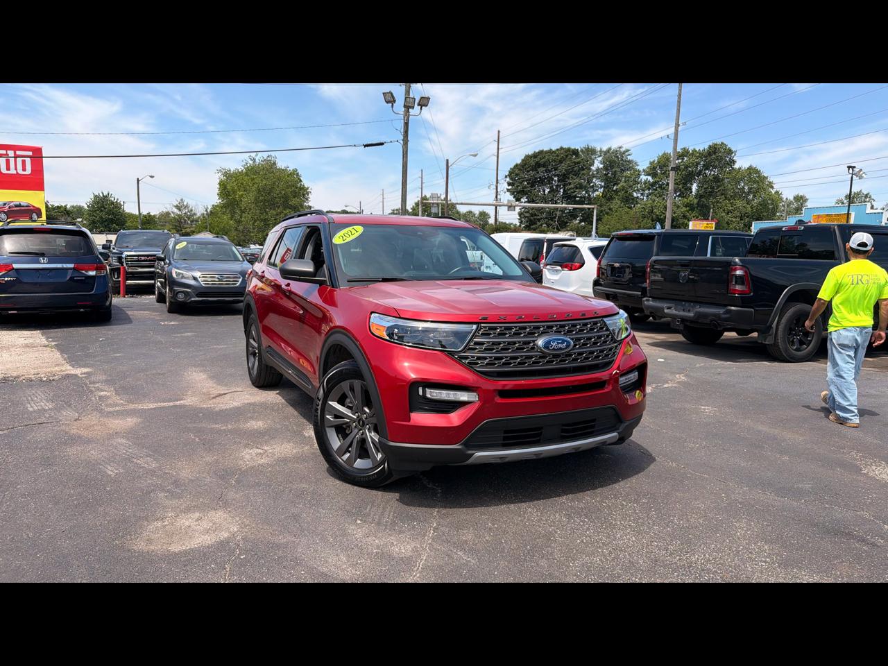 2021 Ford Explorer XLT 4WD's photo