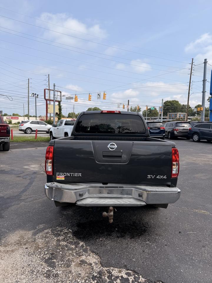 Nissan Frontier XE-V6 2012
