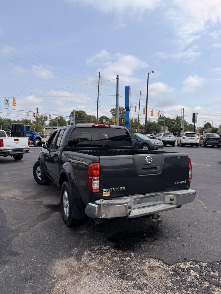Nissan Frontier XE-V6 2012