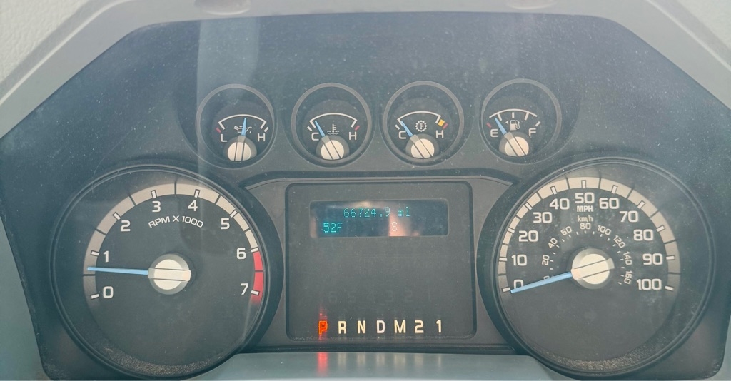 Ford F-250 SD XL Crew Cab 2WD 2015