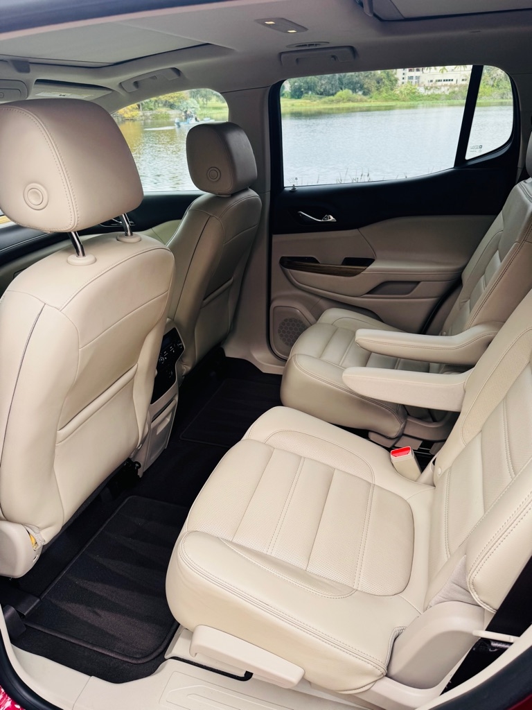 GMC Acadia Denali 2017