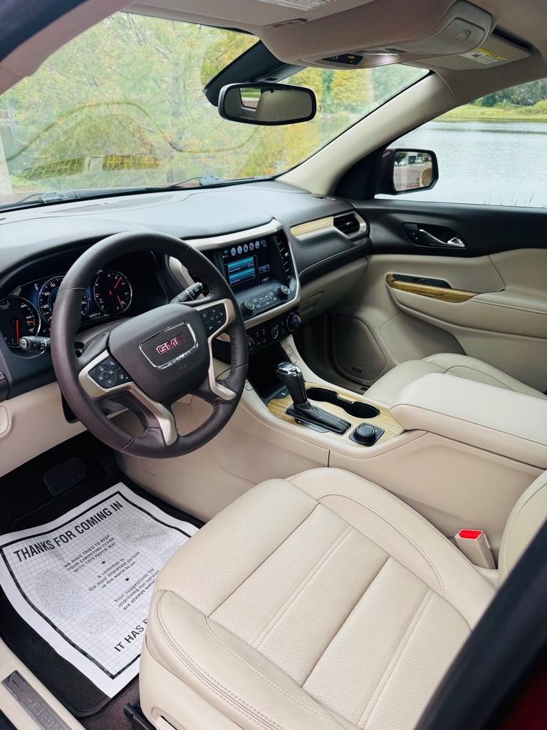 GMC Acadia Denali 2017