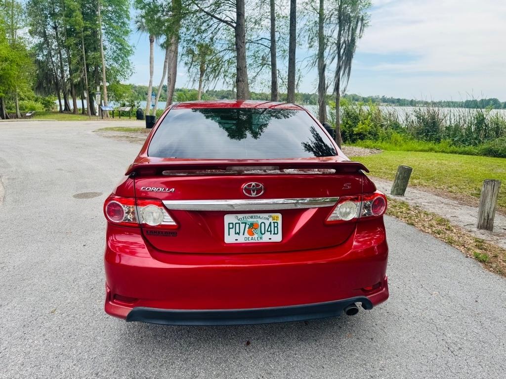 Toyota Corolla L 5-Speed MT 2013
