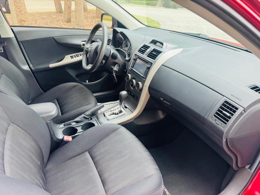 Toyota Corolla L 5-Speed MT 2013