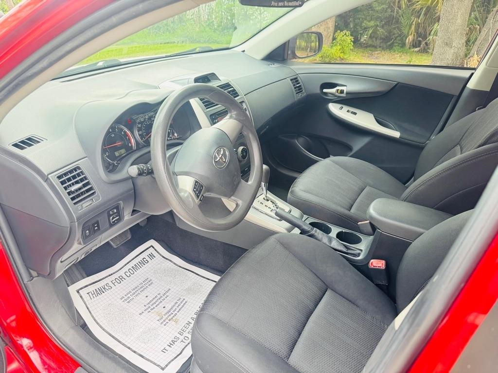 Toyota Corolla L 5-Speed MT 2013