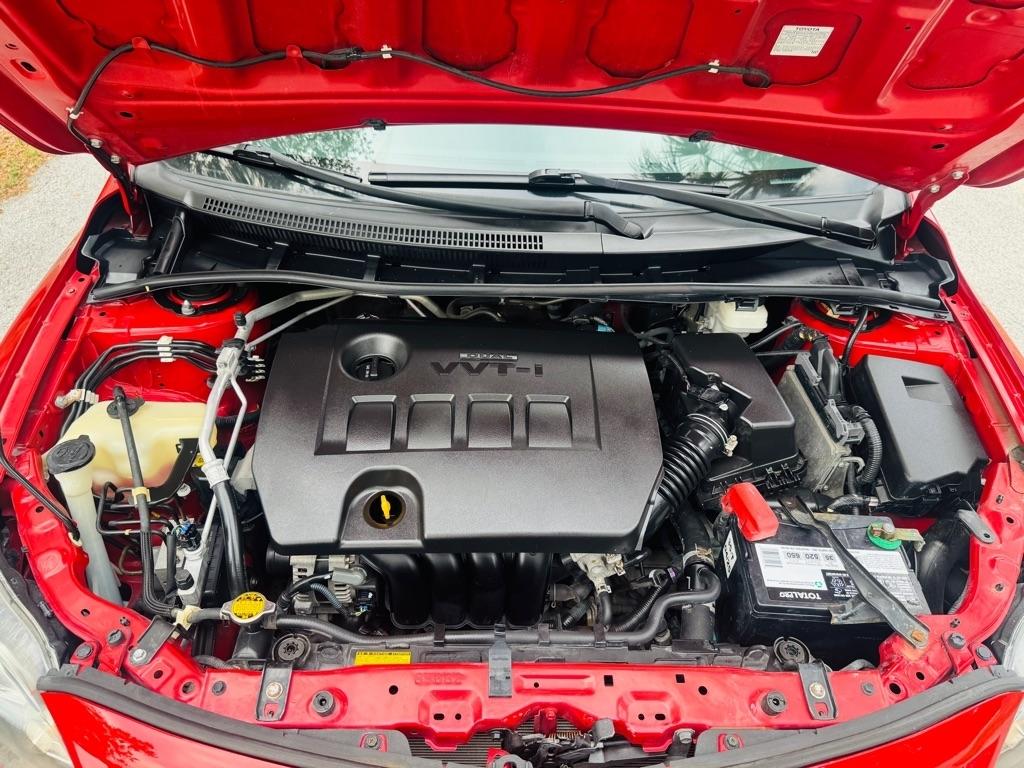 Toyota Corolla L 5-Speed MT 2013