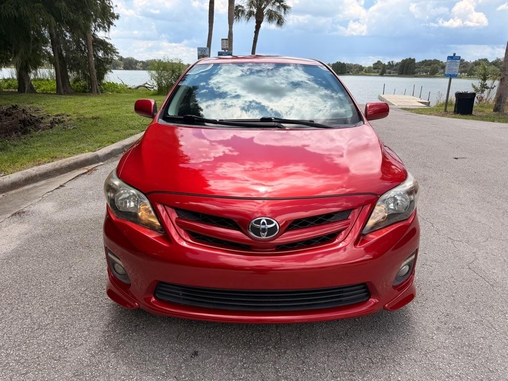 Toyota Corolla L 5-Speed MT 2013