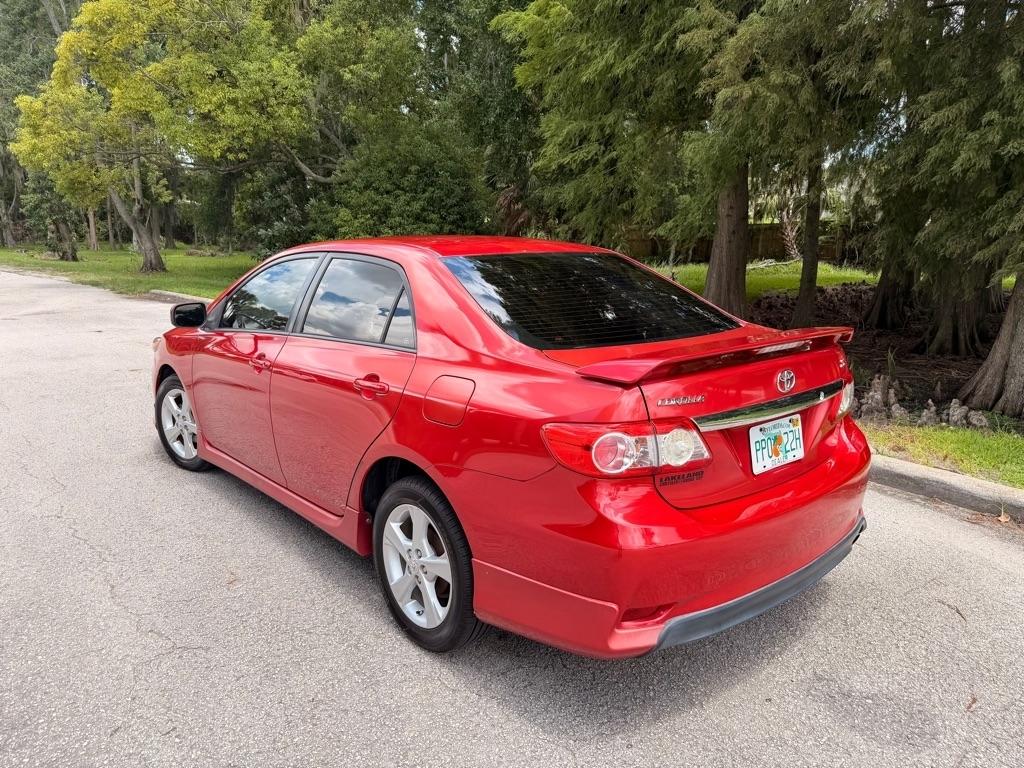 Toyota Corolla L 5-Speed MT 2013