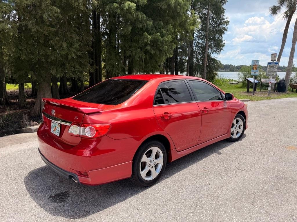 Toyota Corolla L 5-Speed MT 2013