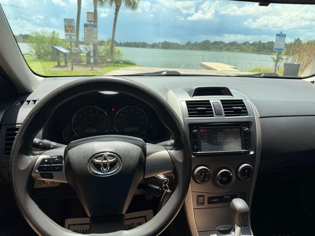 Toyota Corolla L 5-Speed MT 2013