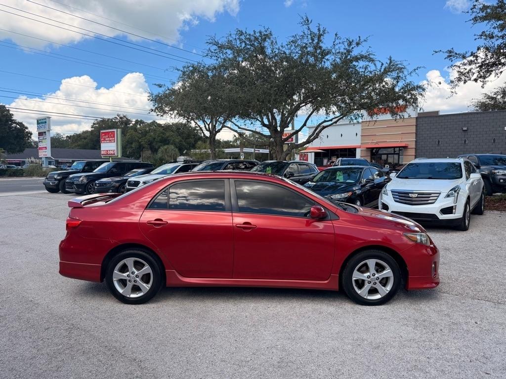 Toyota Corolla S 4-Speed AT 2013