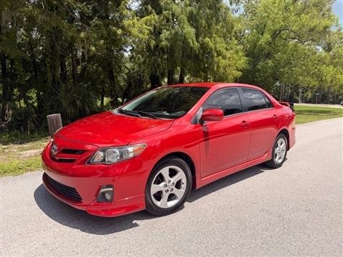 2013 Toyota Corolla L 5-Speed MT