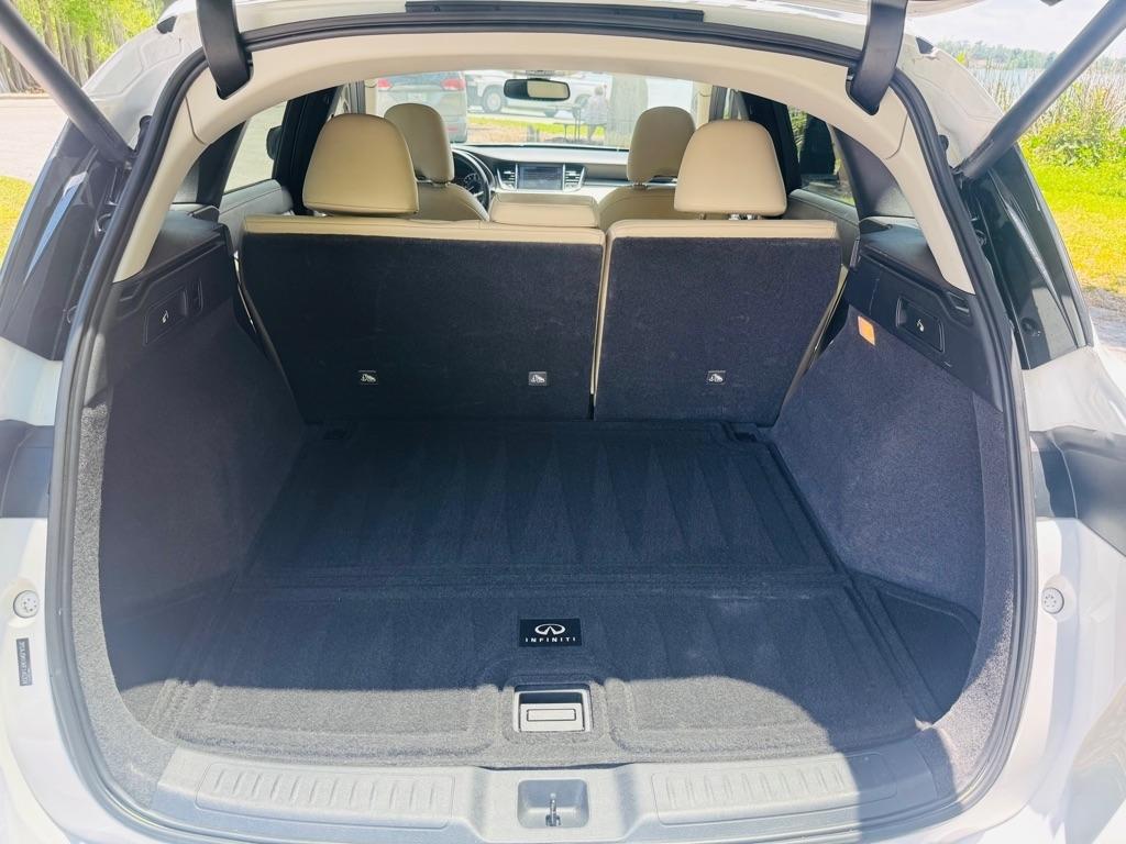 Infiniti QX50 LUXE 2019