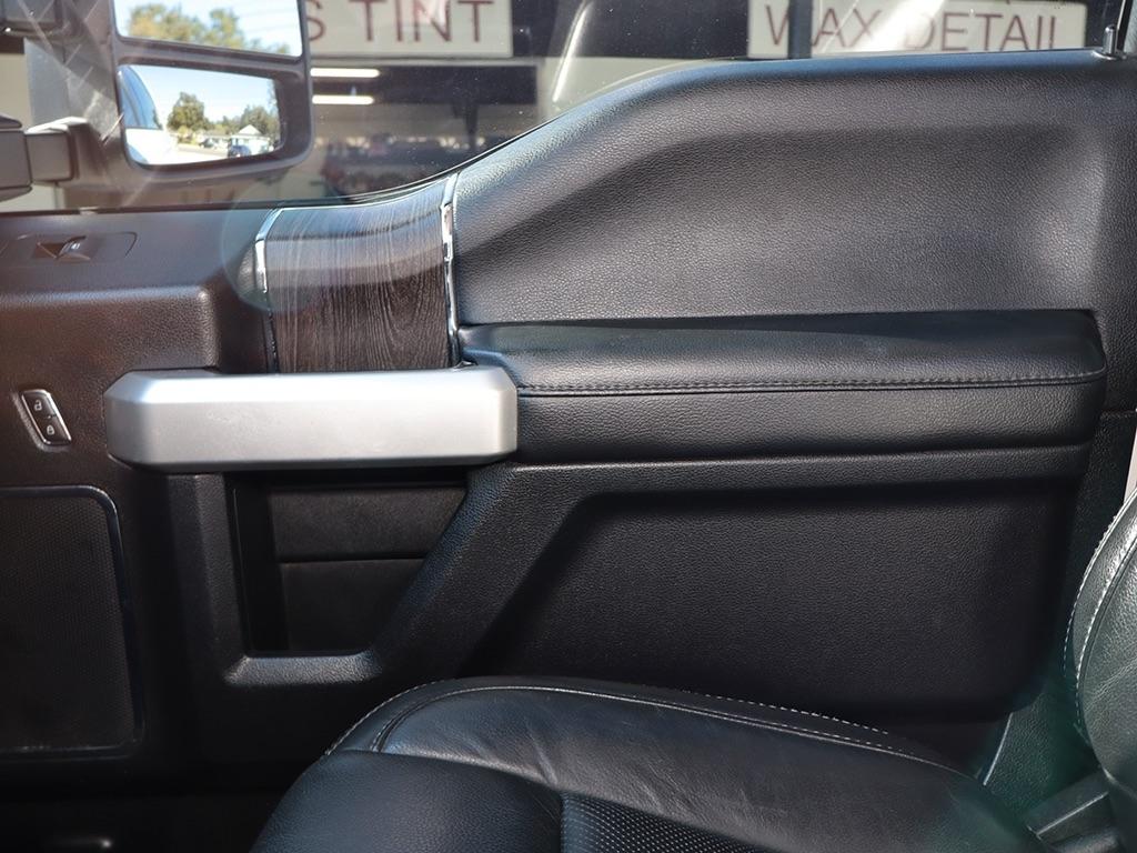 Ford F-250 SD Lariat Crew Cab 4WD 2020