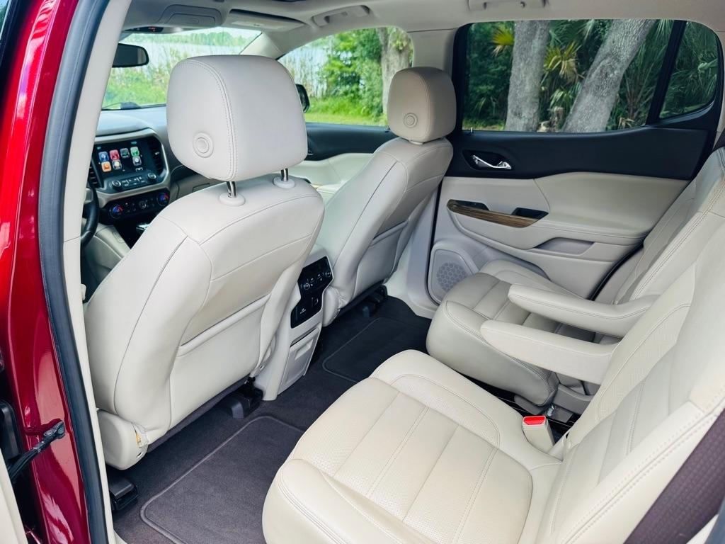 GMC Acadia Denali 2017