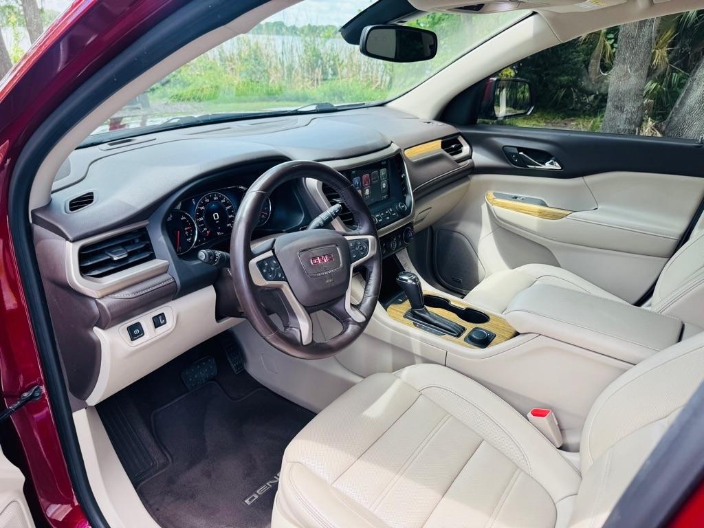 GMC Acadia Denali 2017