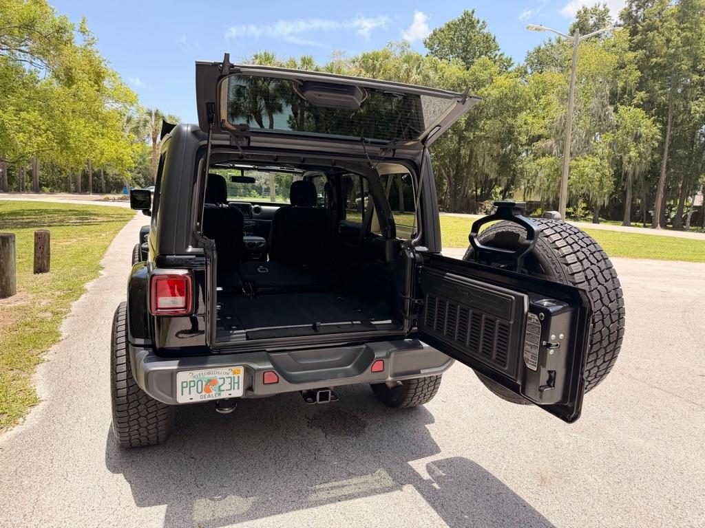 Jeep Wrangler Unlimited Sahara 2019