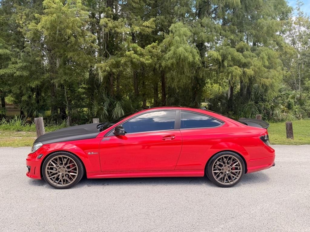 Mercedes-Benz C-Class C63 AMG Coupe 2012