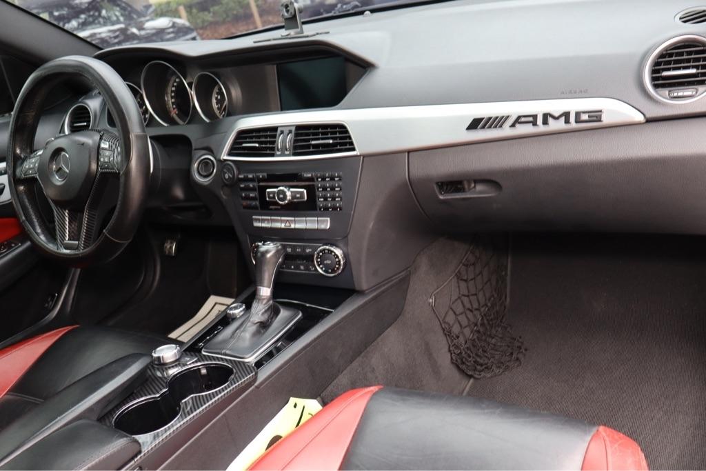 Mercedes-Benz C-Class C63 AMG Coupe 2012