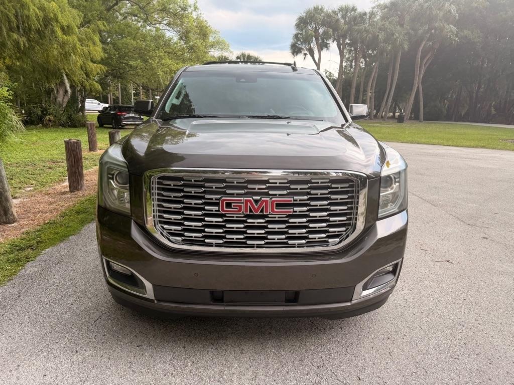 GMC Yukon XL Denali 4WD 2019