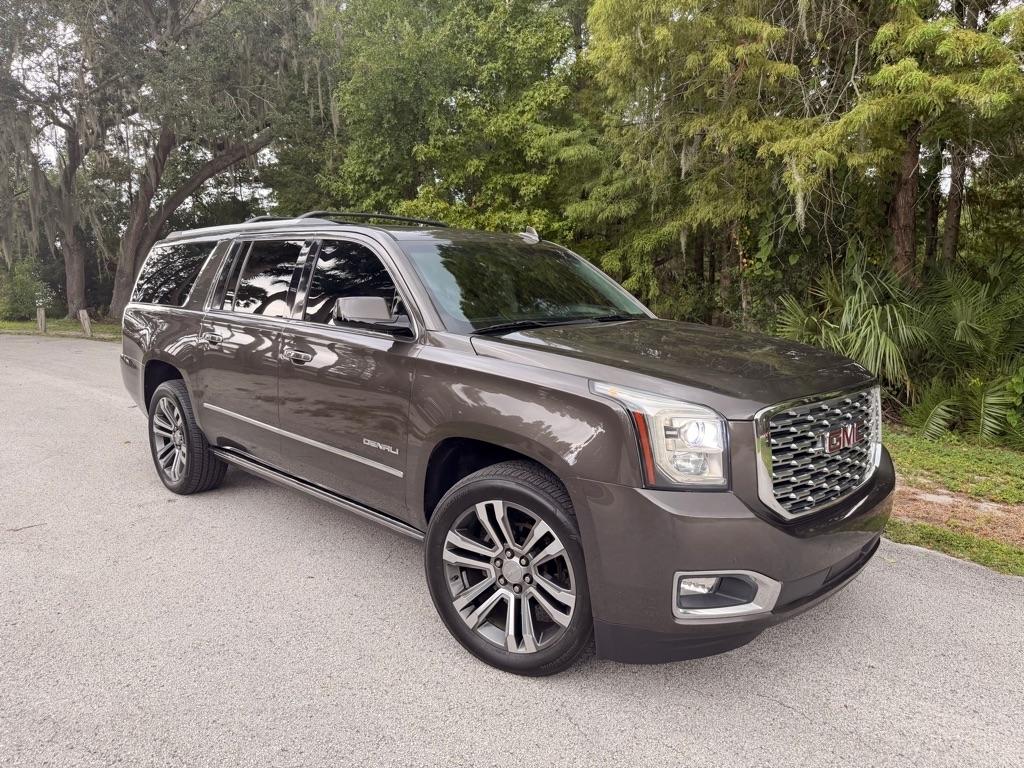 GMC Yukon XL Denali 4WD 2019