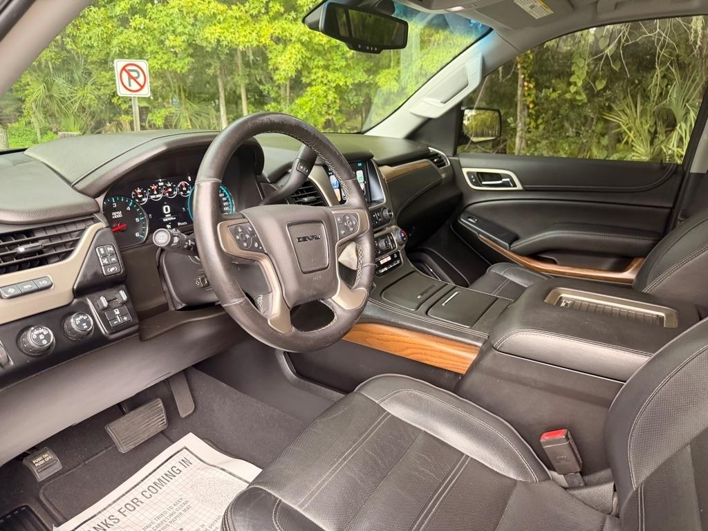 GMC Yukon XL Denali 4WD 2019