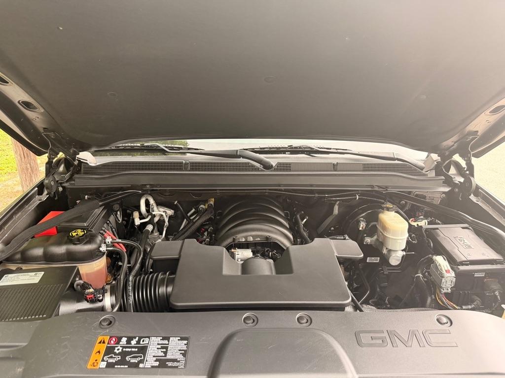 GMC Yukon XL Denali 4WD 2019