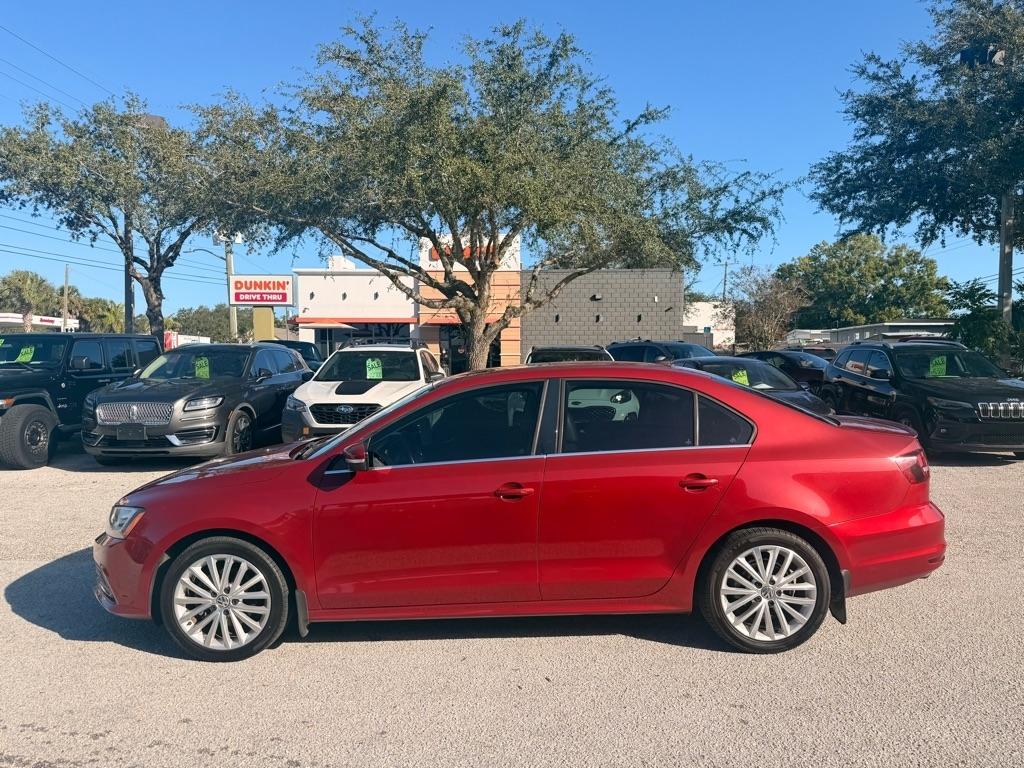 Volkswagen Jetta SEL 6A 2016