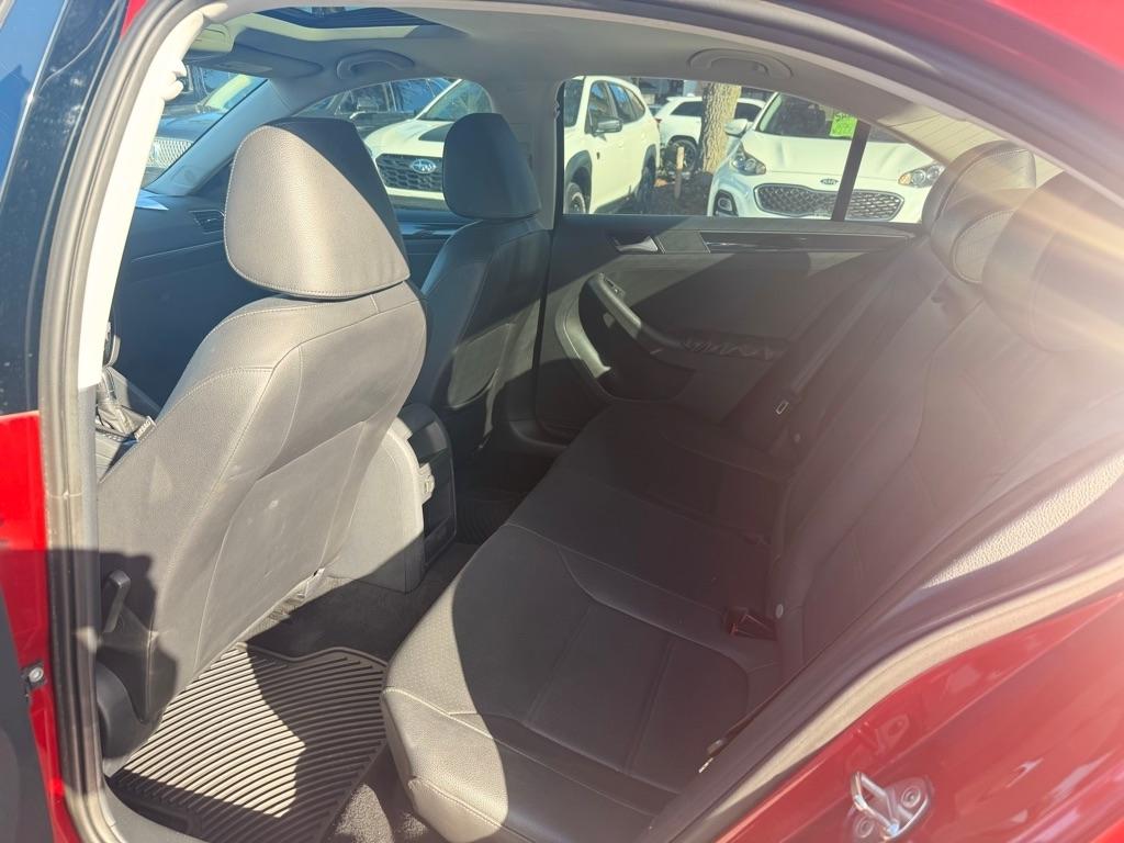 Volkswagen Jetta SEL 6A 2016