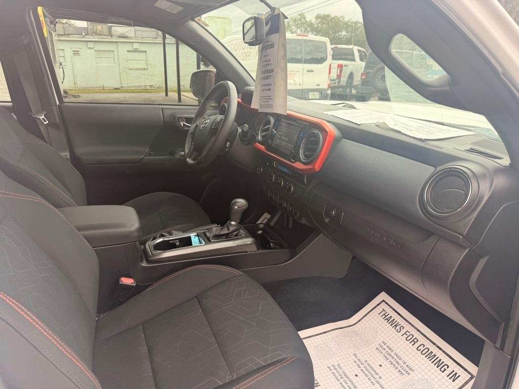 Toyota Tacoma 2WD Double Cab V6 AT TRD Sport (Natl) 2016