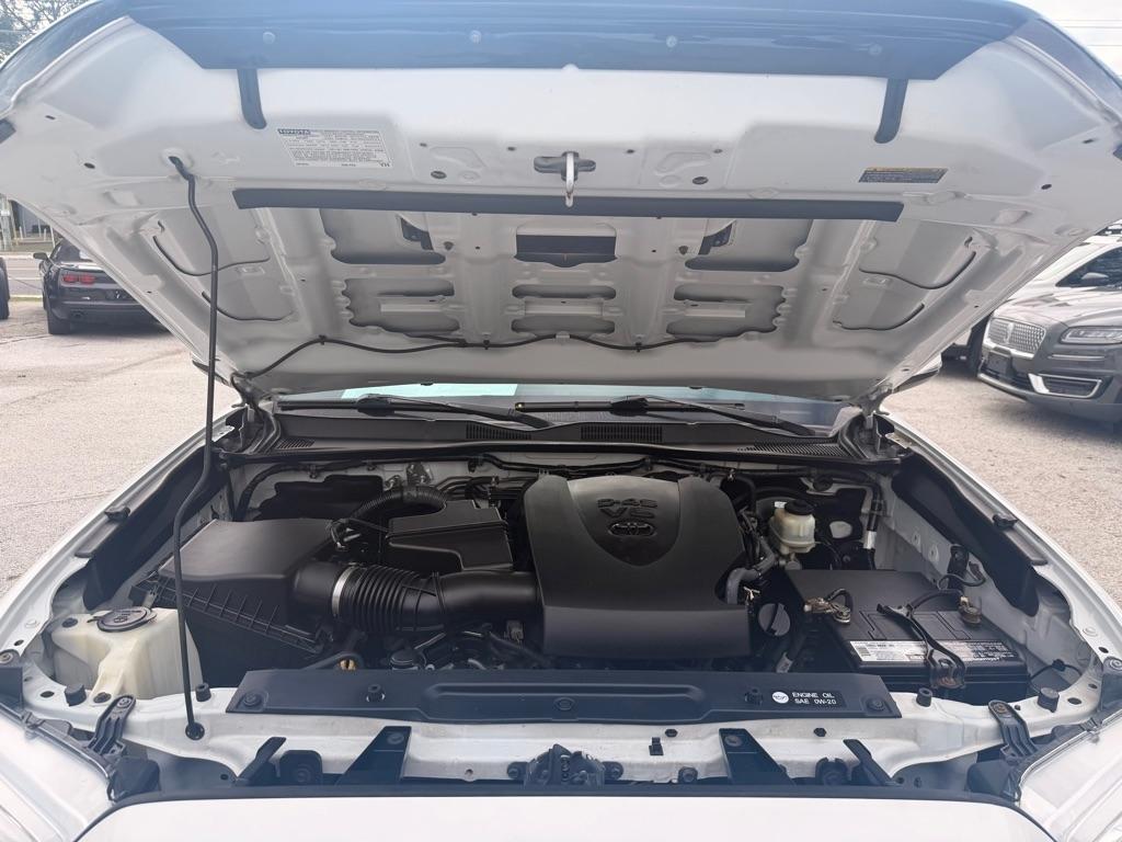 Toyota Tacoma 2WD Double Cab V6 AT TRD Sport (Natl) 2016