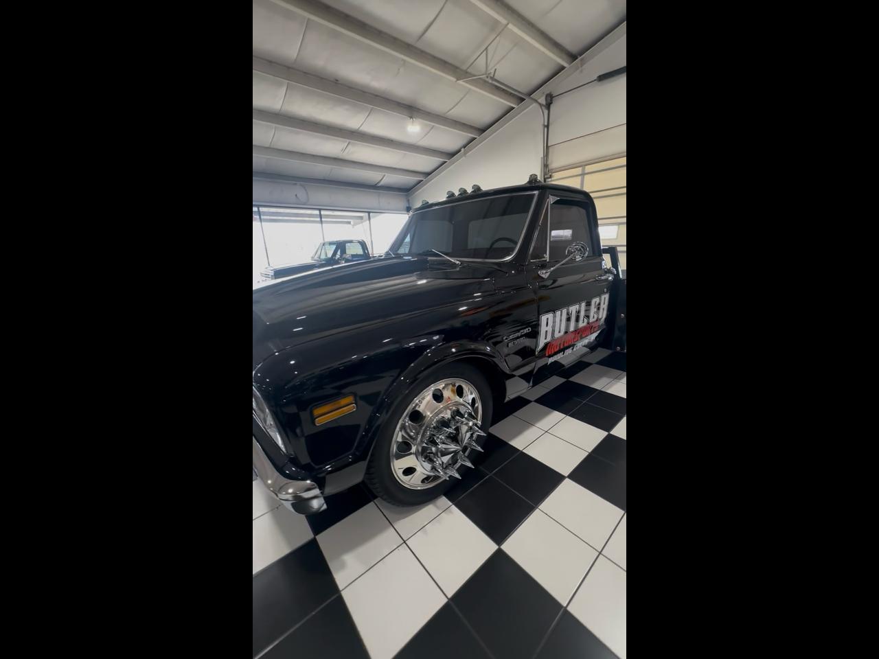 1970 Chevrolet Trucks C30 Dually 