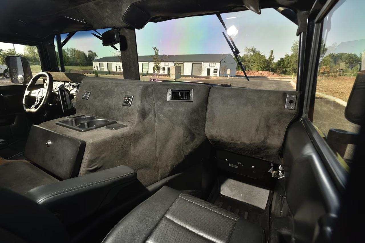 1996 Hummer H1 - Photo 9