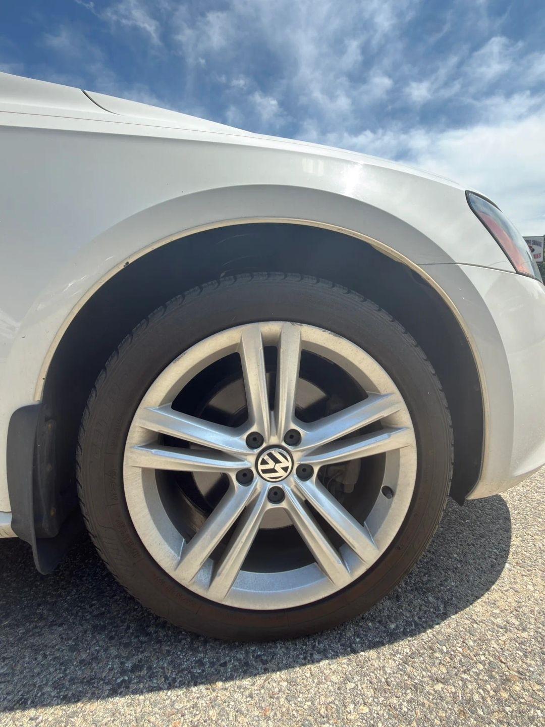 Volkswagen Passat SE PZEV 6A 2015