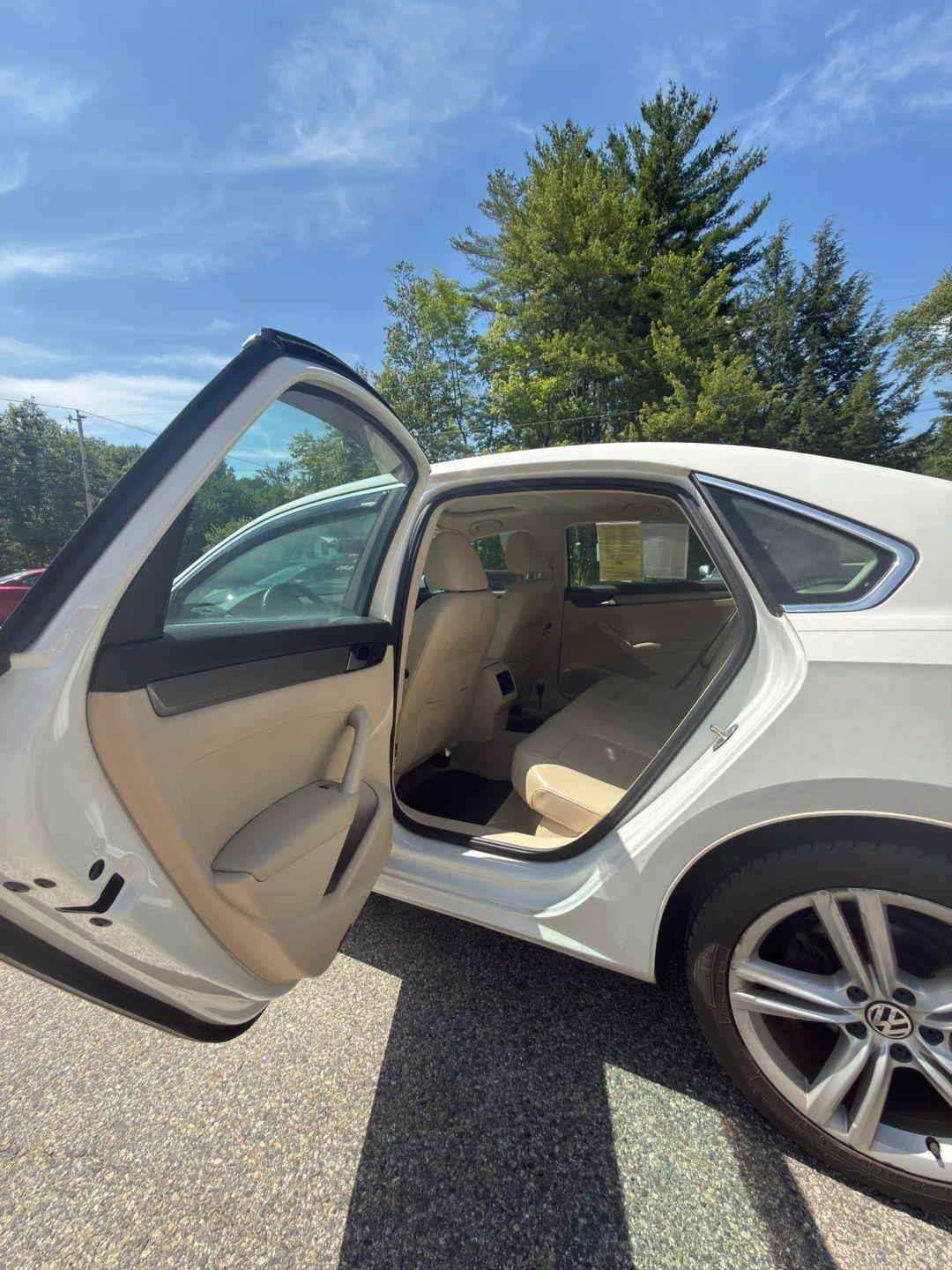 Volkswagen Passat SE PZEV 6A 2015
