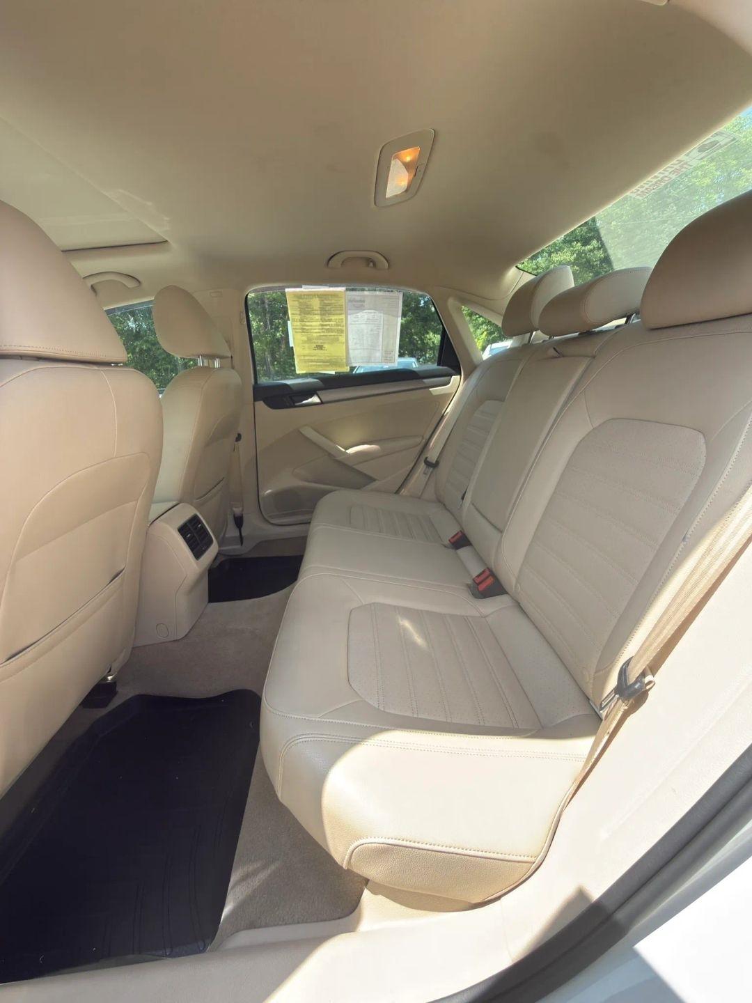 Volkswagen Passat SE PZEV 6A 2015