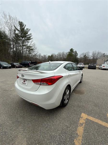 Hyundai Elantra GLS A/T 2013