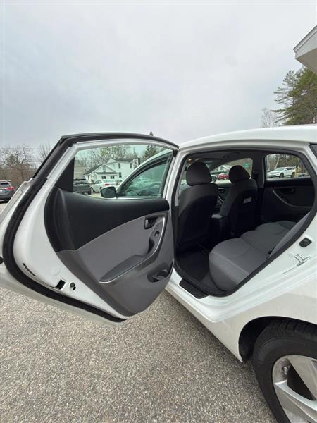 Hyundai Elantra GLS A/T 2013