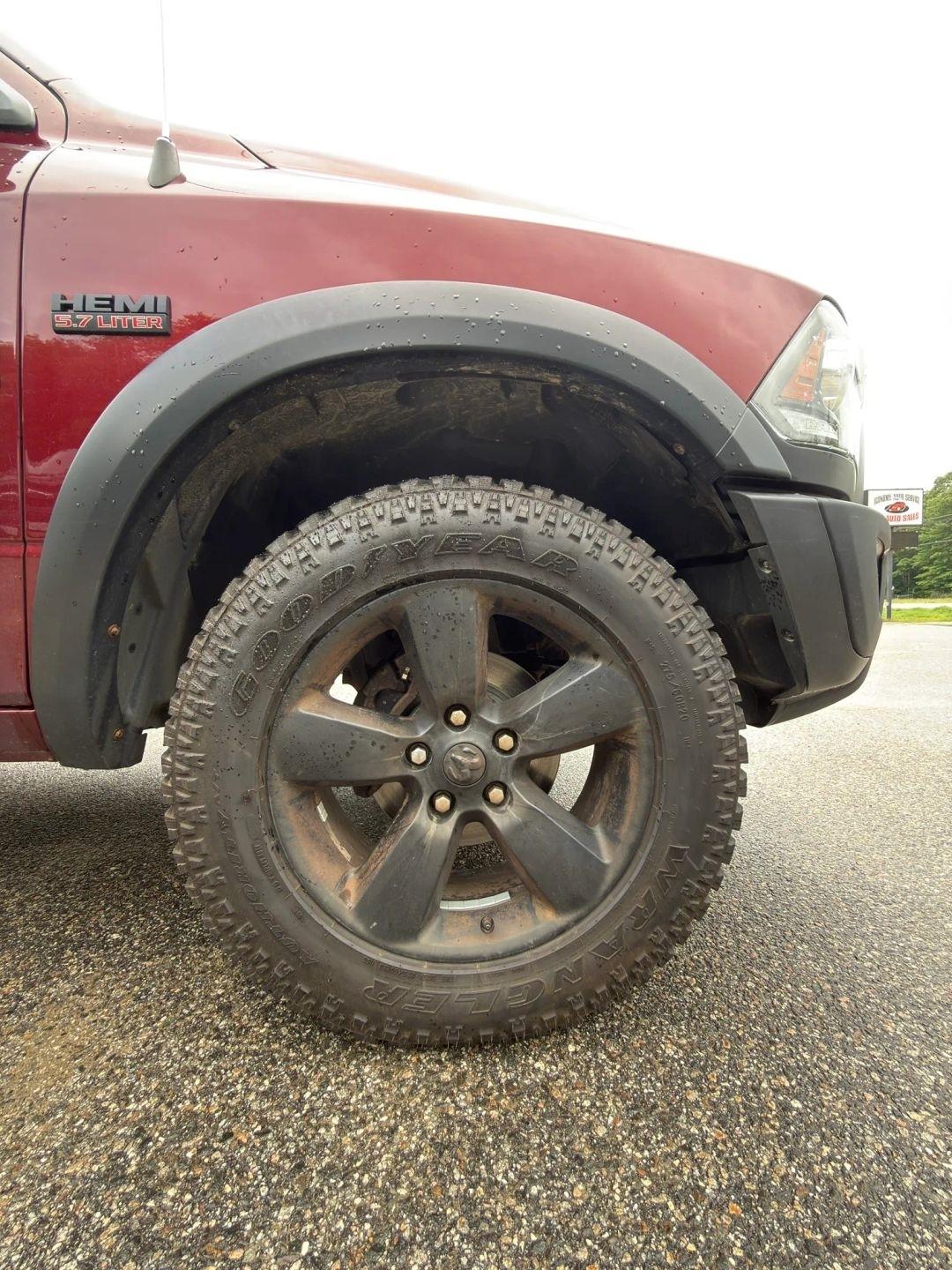 RAM 1500 Classic Tradesman Quad Cab 4WD 2019