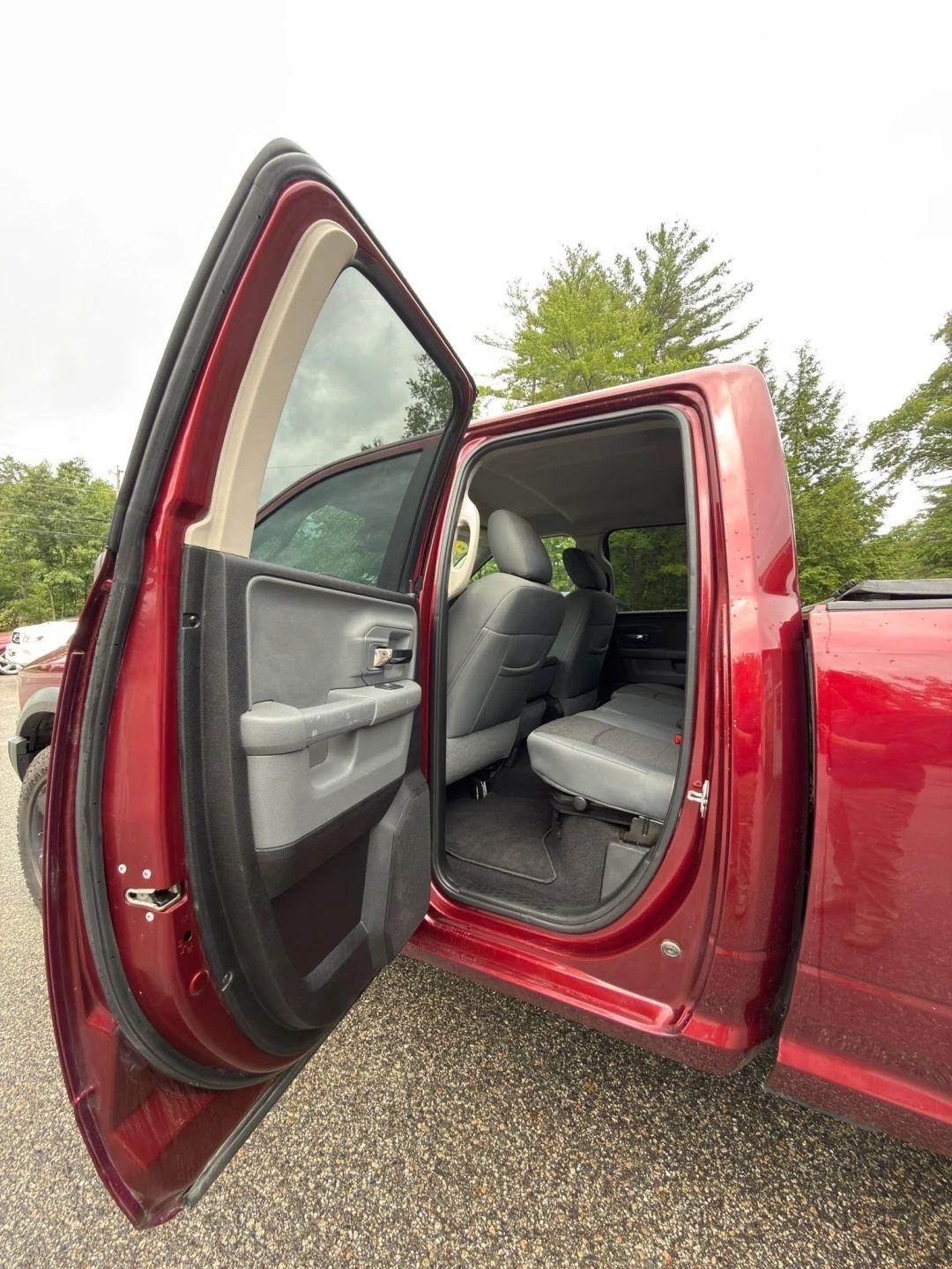 RAM 1500 Classic Tradesman Quad Cab 4WD 2019