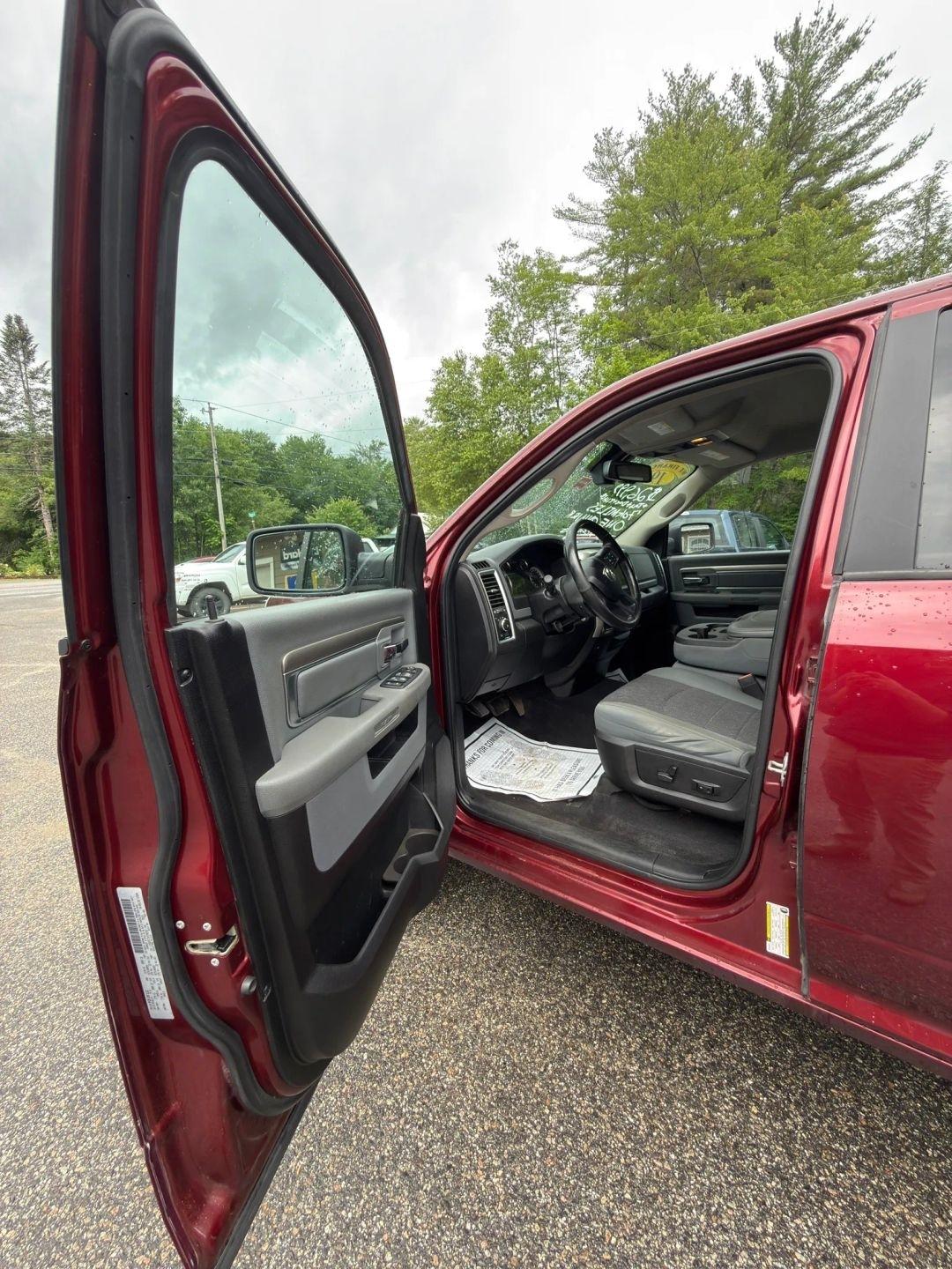 RAM 1500 Classic Tradesman Quad Cab 4WD 2019