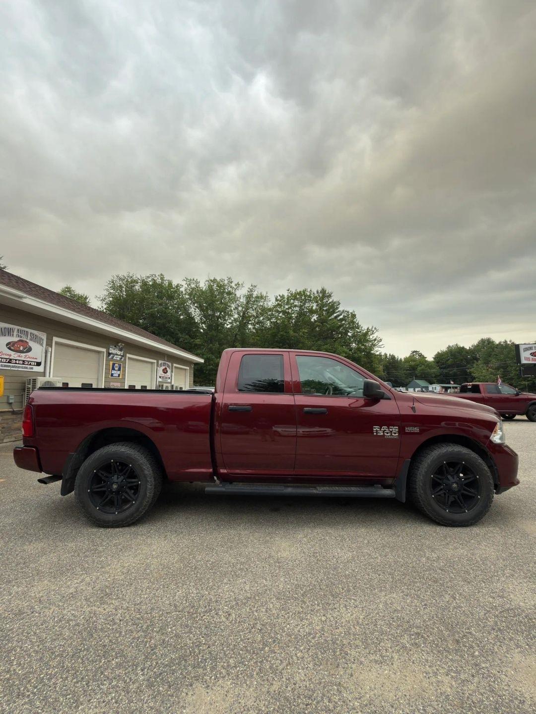RAM 1500 Classic Tradesman Quad Cab 4WD 2019