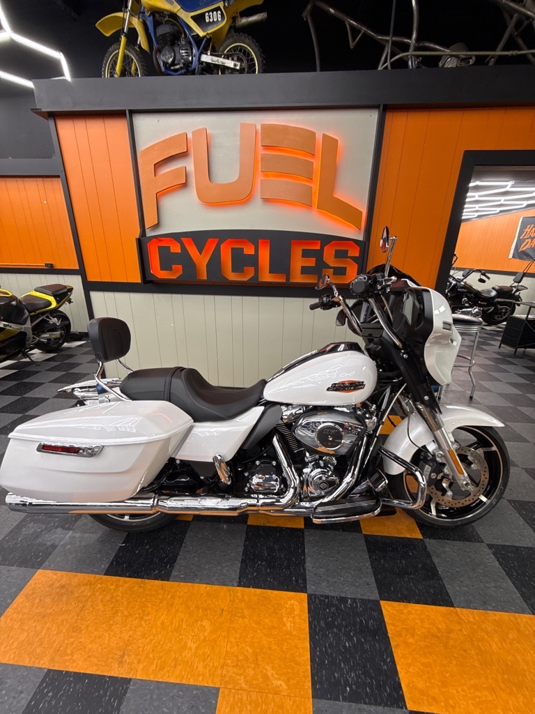 2024 Harley-Davidson FLHX 