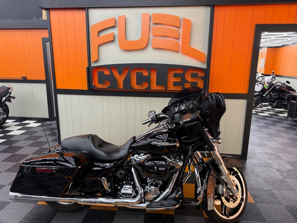 2018 Harley-Davidson FLHX 