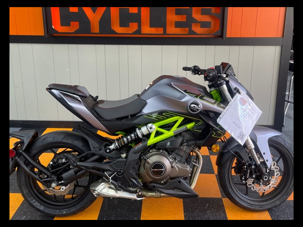 2023 QJ Motor Classic SRK 400 